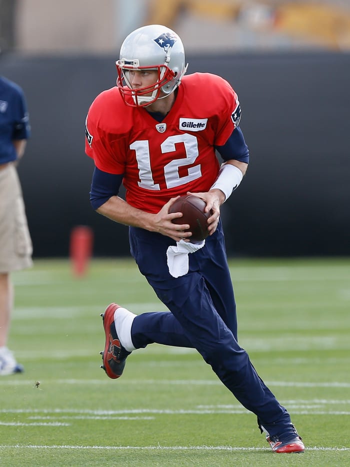 tom-brady-sbli-practice.jpg